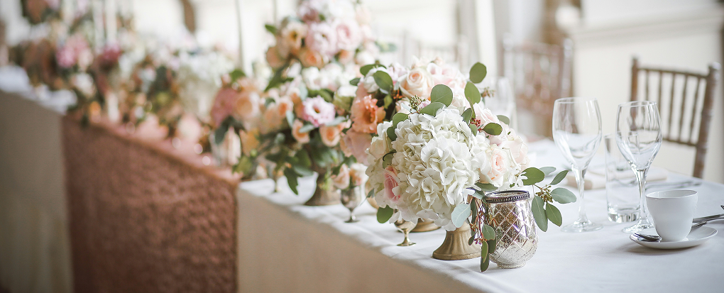 Wedding table arrangement